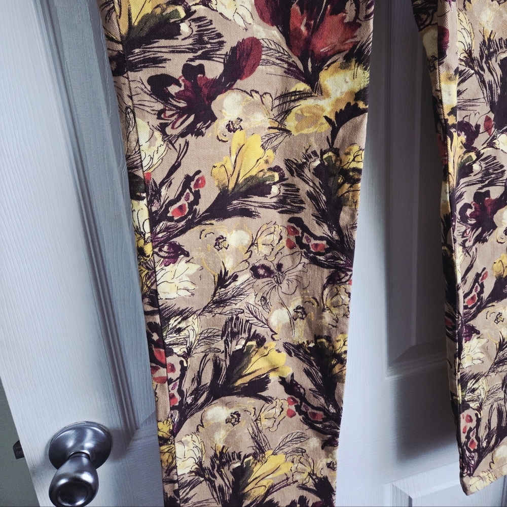 Gloria Vanderbilt High Rise Floral Print Jeans in Mustard, Brown & Red - Picture 9 of 13